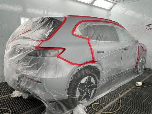 Частичная покраска двери автомобиля с плавным переходом. Идеальный подбор цвета в покрасочной камере Drive911.by